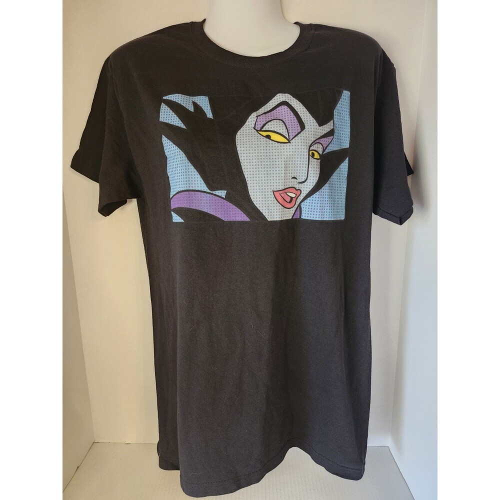 Sleeping Beauty Maleficent  Size Medium T Shirt